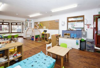 Plus de détails pour 1 Rannes St, Insch - Commerce de détail à vendre