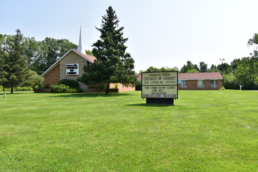 3246 Bald Mountain Rd, Auburn Hills, MI for sale - Primary Photo - Image 1 of 15