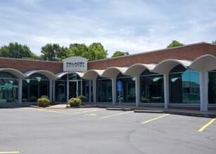 430 S Glenstone Ave, Springfield, MO for lease Interior Photo- Image 2 of 9