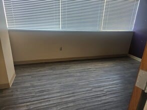 1002 Texas Blvd, Texarkana, TX for lease Interior Photo- Image 2 of 4