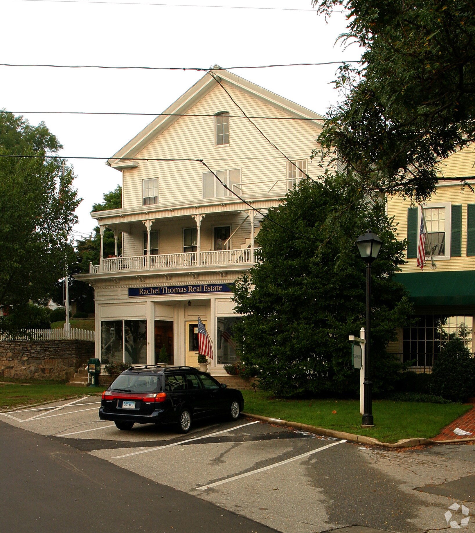 5 Essex Sq, Essex, CT for lease Primary Photo- Image 1 of 7