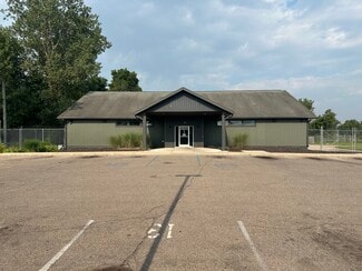 More details for 2233 N Burdick St, Kalamazoo, MI - Retail for Sale