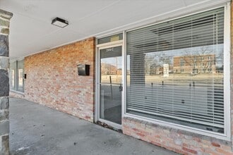 2108 Monroe St, Commerce, TX à vendre Photo intérieure- Image 2 de 2