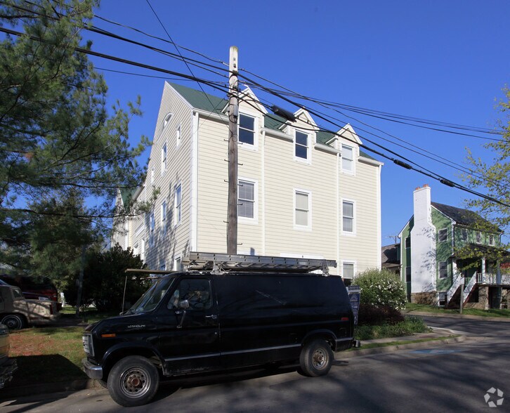 8 N Jay St, Middleburg, VA à louer - Photo du bâtiment - Image 2 de 21