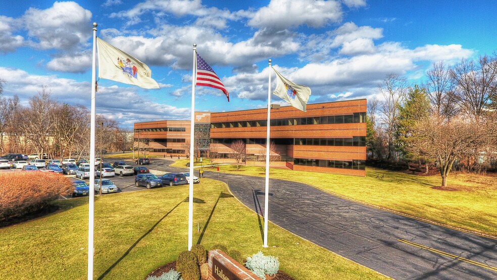 90 E Halsey Rd, Parsippany, NJ à louer - Photo du bâtiment - Image 3 de 7