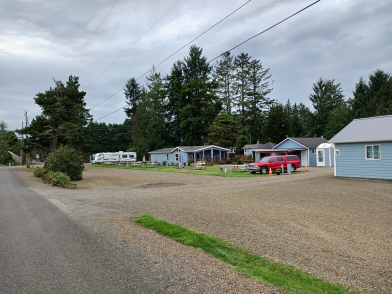 2515 Bay Ave, Ocean Park, WA for sale - Building Photo - Image 3 of 38