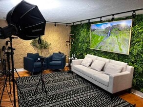 320 1st Ave N, Saint Petersburg, FL à louer Photo intérieure- Image 1 de 20