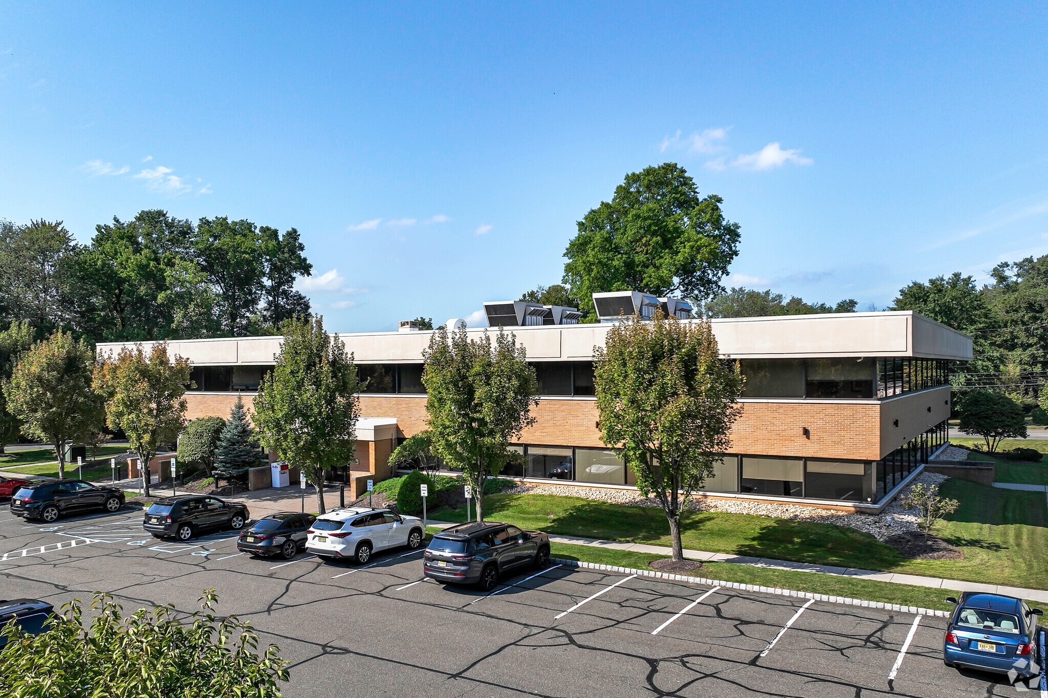 330 Passaic Ave, Fairfield, NJ for lease Building Photo- Image 1 of 7