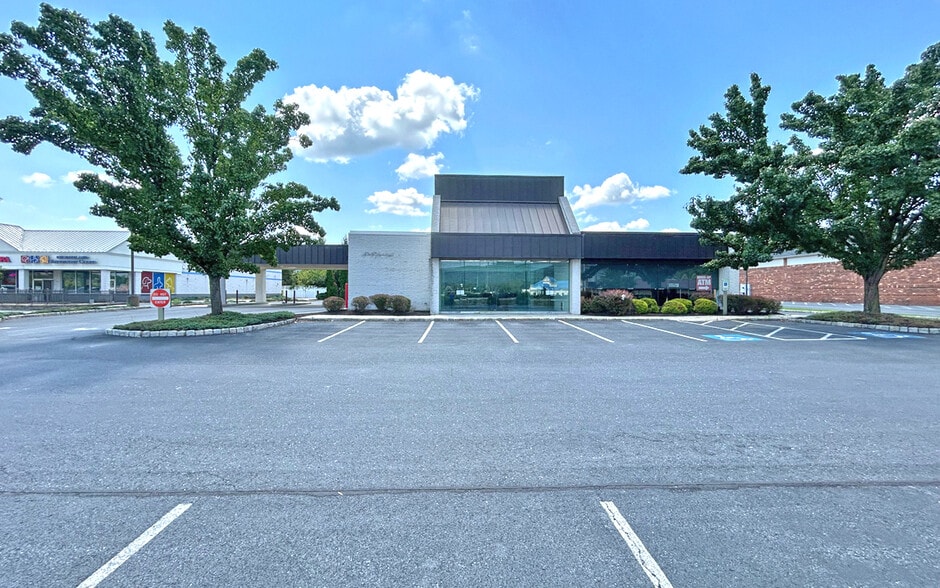742 Wertzville Rd, Enola, PA for lease - Building Photo - Image 2 of 14