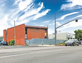 Creative Office w/ Huge Parking Lot - Loft