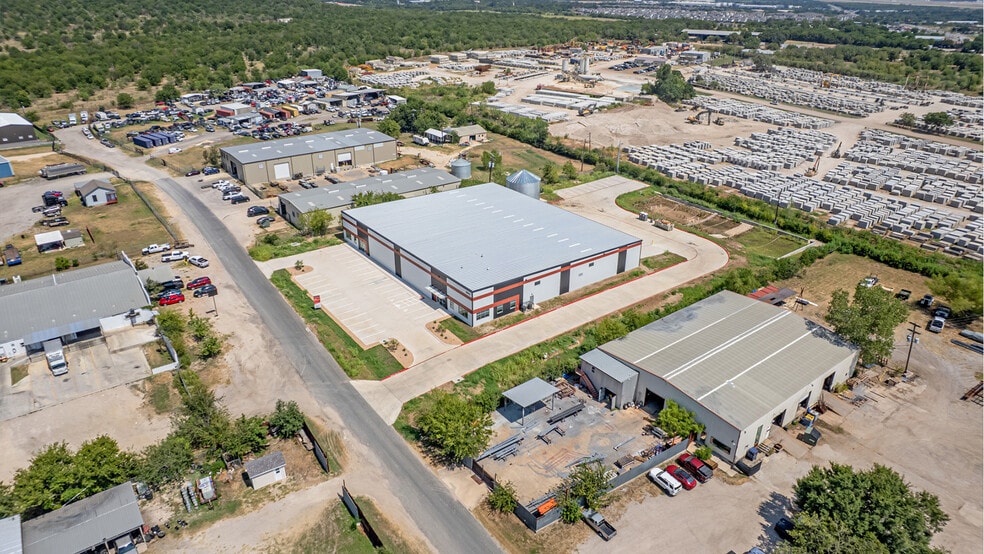 8602 Lava Hill Rd, Austin, TX for sale - Building Photo - Image 3 of 16