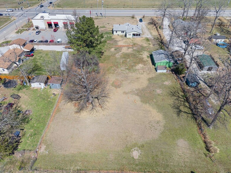5119 Elm Springs Rd, Springdale, AR à vendre - Photo du bâtiment - Image 2 de 10