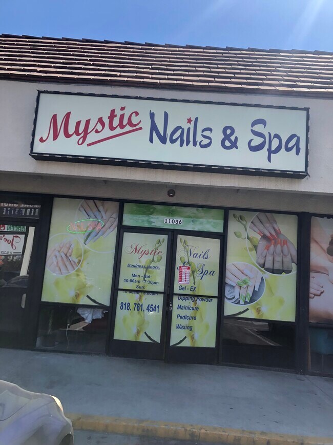 Plus de détails pour 11032-11042 Ventura Blvd, Studio City, CA - Commerce de détail à louer