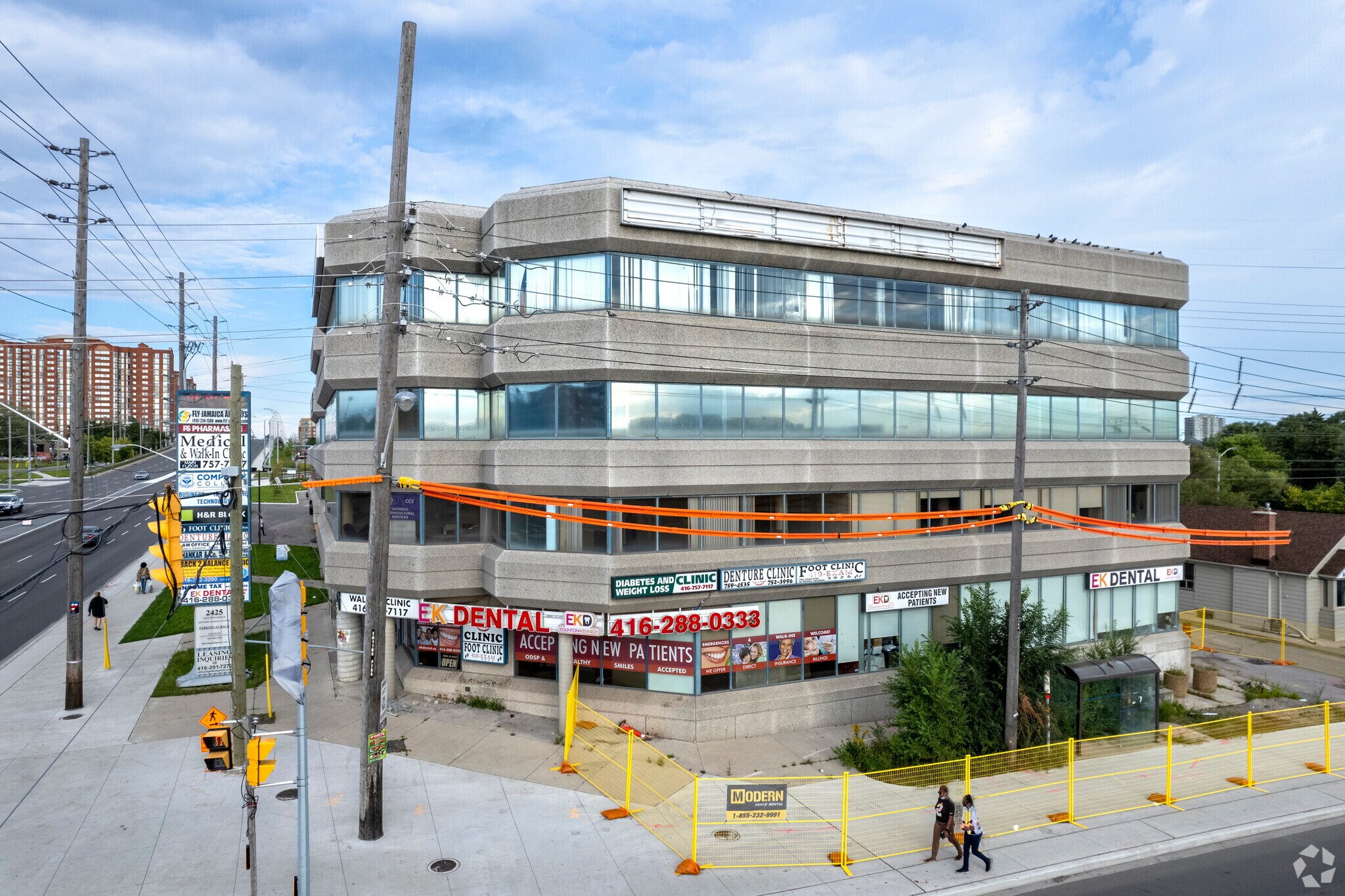 2425 Eglinton Ave E, Toronto, ON for lease Primary Photo- Image 1 of 3