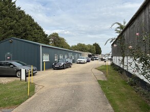 London Rd, Black Notley à louer Photo du bâtiment- Image 2 de 6