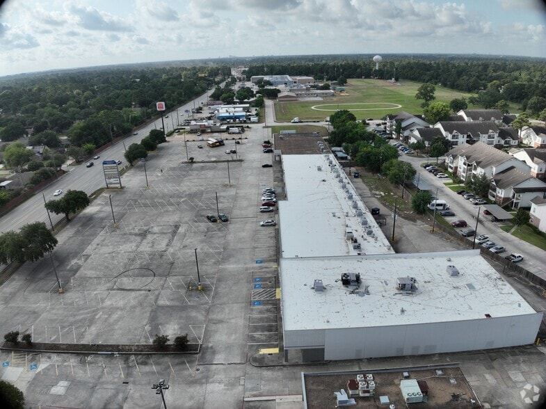 18311-18433 Kuykendahl Rd, Spring, TX for lease - Matterport Community - Image 2 of 9