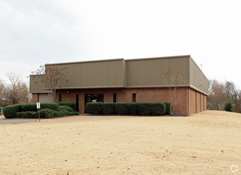 5851 Advantage Cv, Memphis, TN for lease - Building Photo - Image 2 of 14