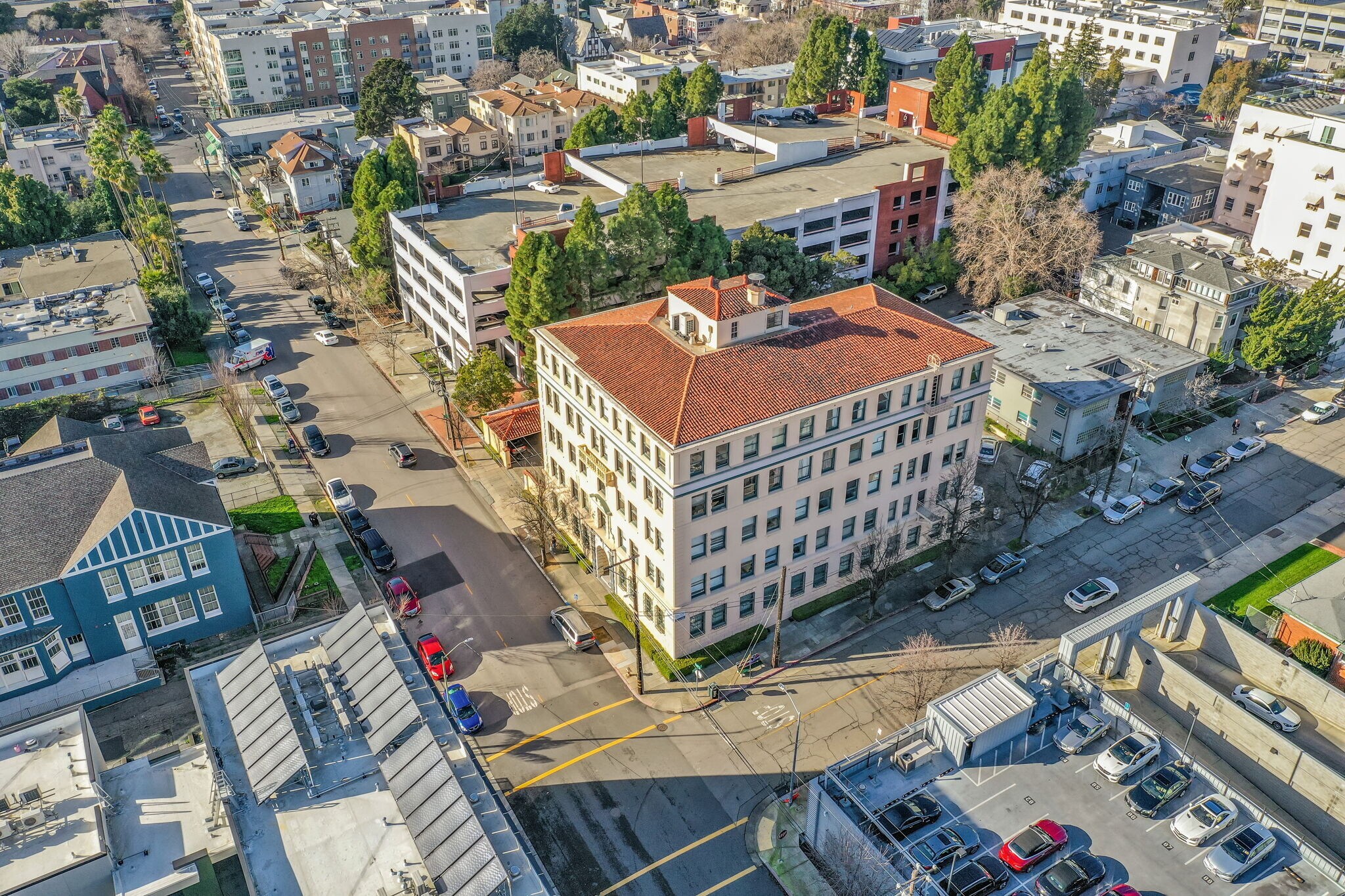400 29th St, Oakland, CA à louer Photo du bâtiment- Image 1 de 28