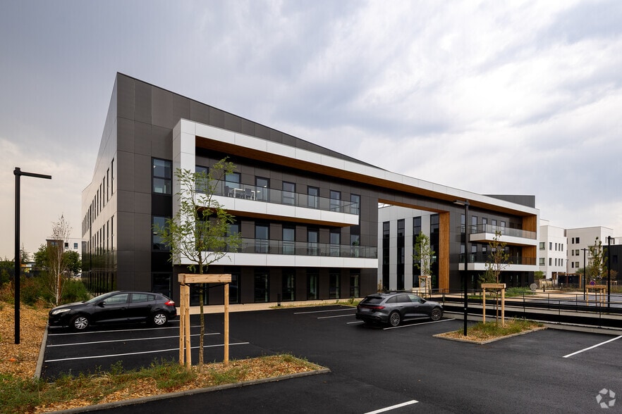 2 Bis Rue Marcel Dassault, Genas for lease - Building Photo - Image 3 of 5