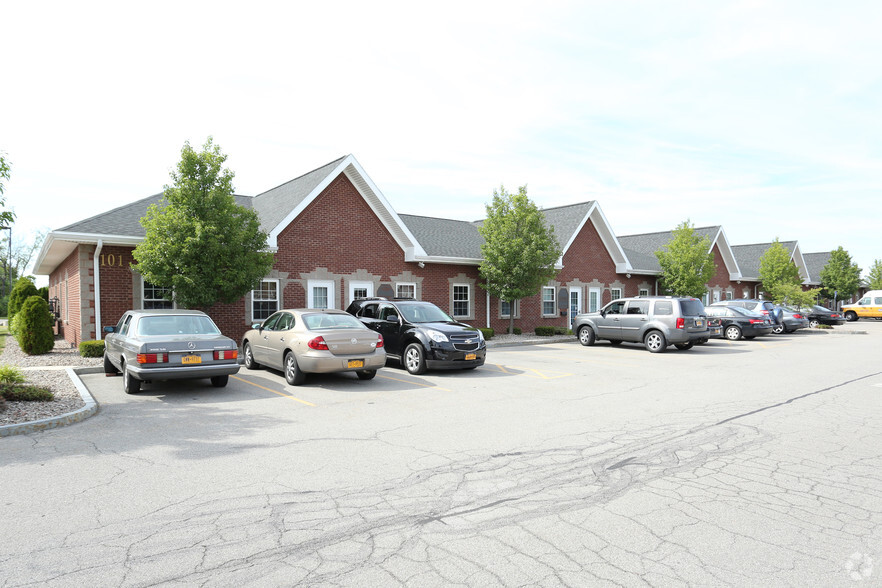 101 Canal Landing Blvd, Rochester, NY for sale - Primary Photo - Image 1 of 1