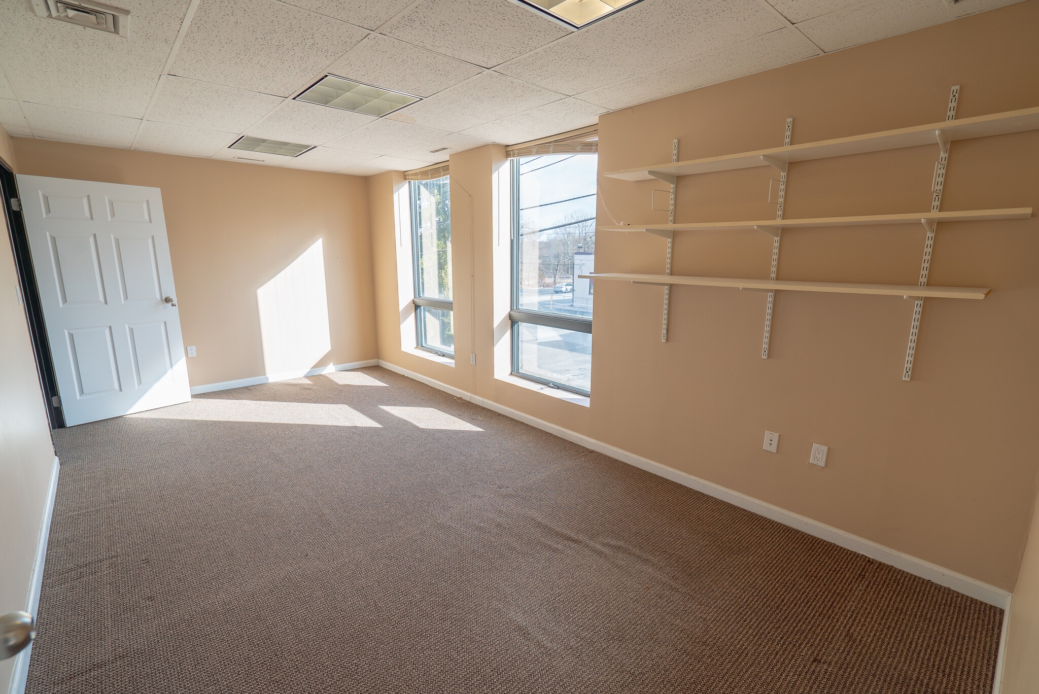 3 Tice Rd, Franklin Lakes, NJ for lease Building Photo- Image 1 of 9