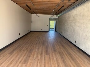 915 N Maclay Ave, San Fernando, CA for lease Interior Photo- Image 1 of 5