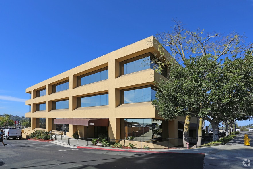 2204 El Camino Real, Oceanside, CA 92054, Oceanside, CA for lease - Building Photo - Image 2 of 5