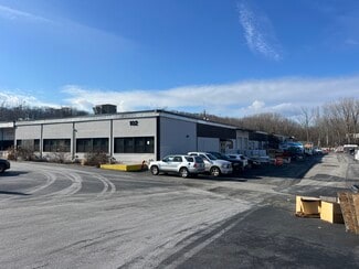 Plus de détails pour 102 Fairview Park Dr, Elmsford, NY - Industriel à louer