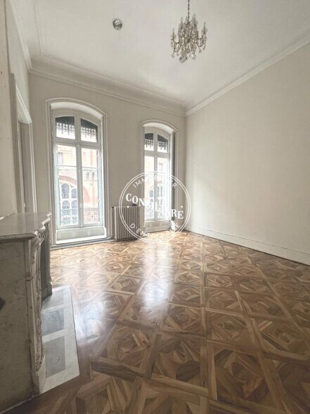 15 Rue D'Alsace Lorraine, Toulouse à louer - Photo intérieure - Image 3 de 5
