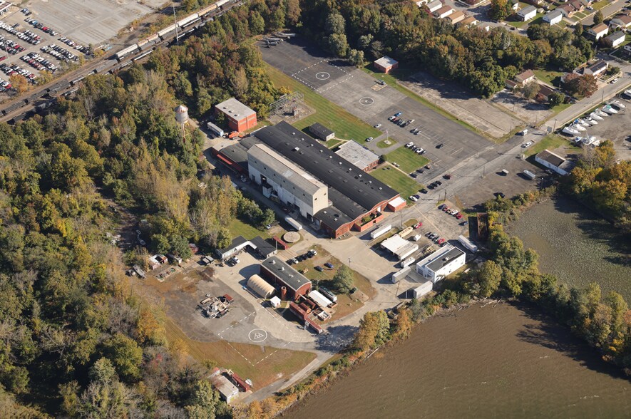 519 W 2nd St, Essington, PA à vendre - Photo du bâtiment - Image 1 de 4