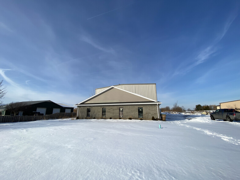 9720 County Rd, Clarence Center, NY à vendre - Photo du b timent - Image 1 de 1