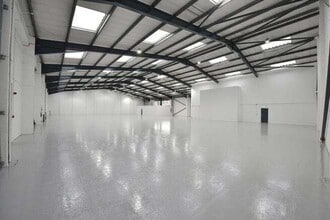 Melford Ct, Warrington for lease Interior Photo- Image 1 of 2