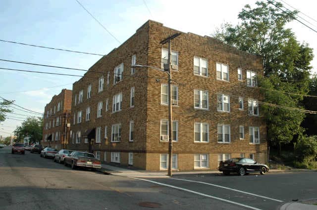 42-50 Auburn St, Paterson, NJ for sale Primary Photo- Image 1 of 3