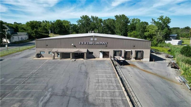 3 Highland Ave, Queensbury, NY à vendre - Photo du bâtiment - Image 2 de 11