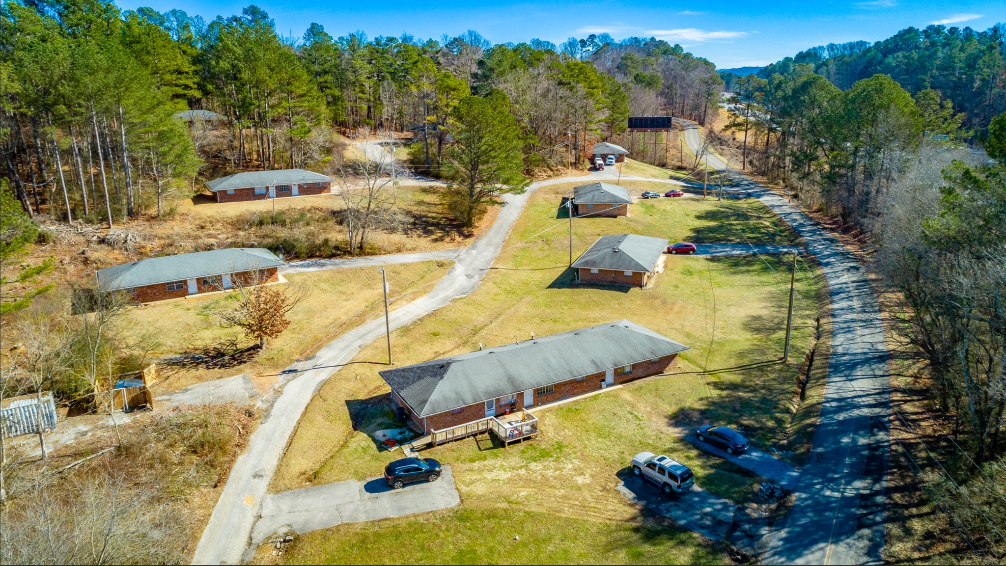 26 Dolphin Ln, Ringgold, GA for sale Primary Photo- Image 1 of 12