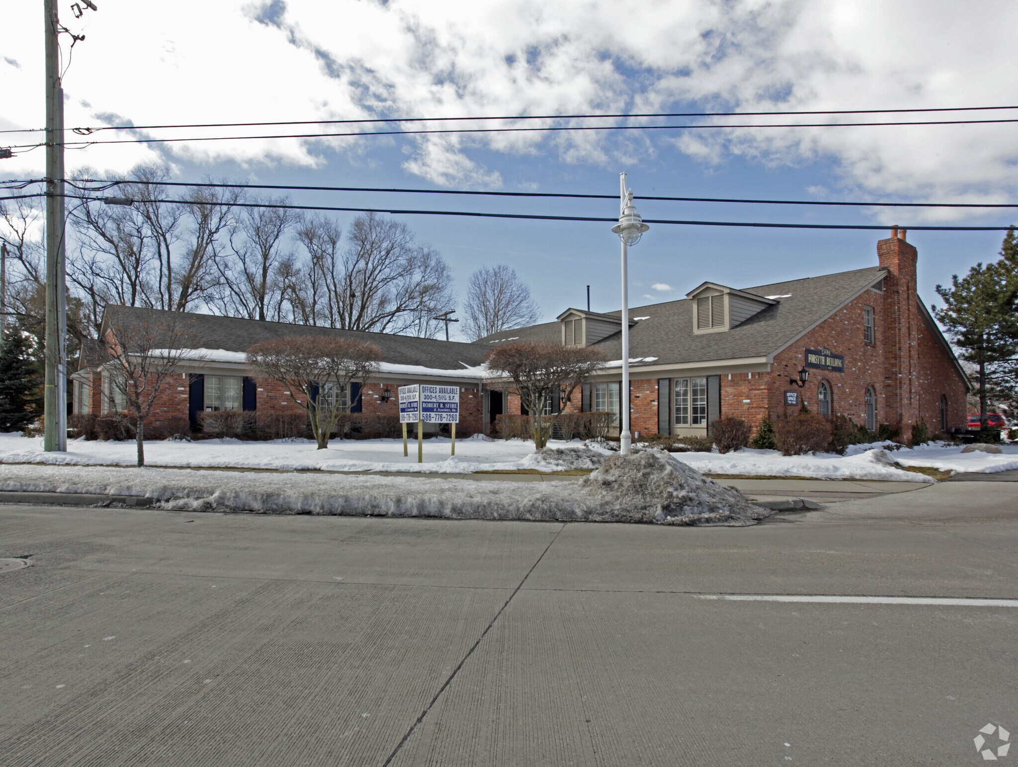 23409-23411 Jefferson Ave, Saint Clair Shores, MI for lease Primary Photo- Image 1 of 14