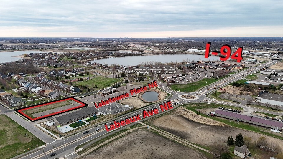 6872 NE Laketowne Pl, Albertville, MN à vendre - Photo du bâtiment - Image 1 de 1
