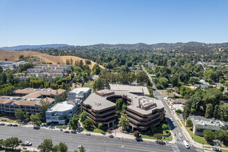 20750 Ventura Blvd, Woodland Hills, CA - Aérien  Vue de la carte