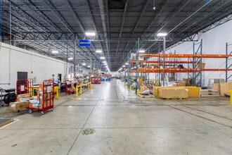 9950 NW 17th St, Miami, FL for lease Interior Photo- Image 2 of 8