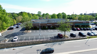 1950-1988 S Main St, Wake Forest, NC à louer Aérien- Image 2 de 12