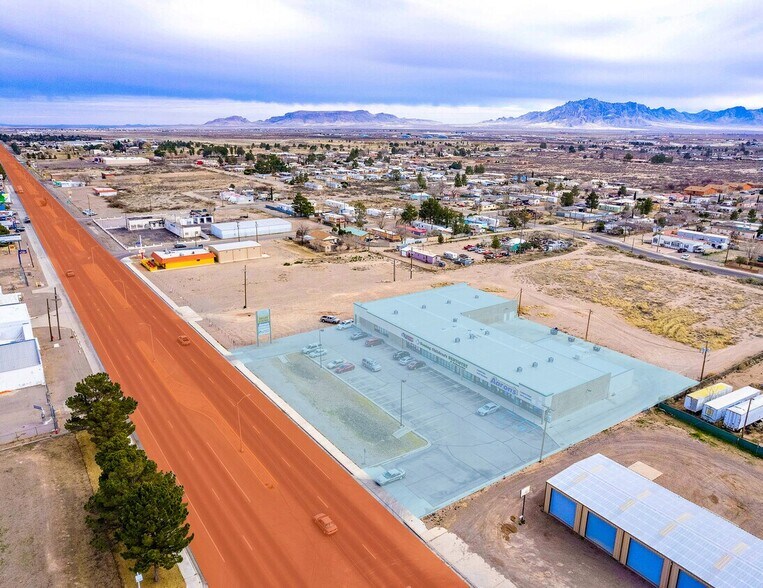 1310 E Pine St, Deming, NM for lease - Building Photo - Image 2 of 10