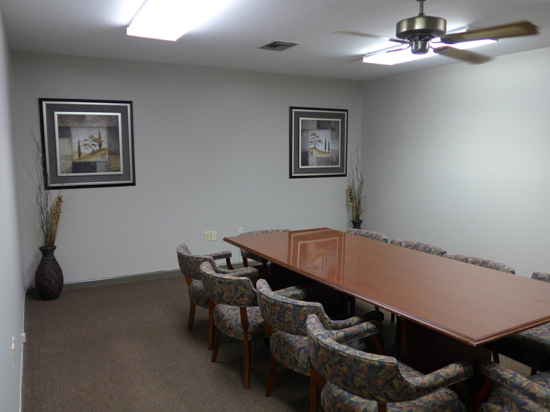 1106-1120 Thomasville Rd, Tallahassee, FL for lease - Interior Photo - Image 3 of 5