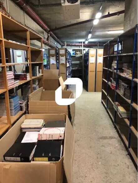 Bureau dans Courbevoie à louer - Photo du bâtiment - Image 2 de 7