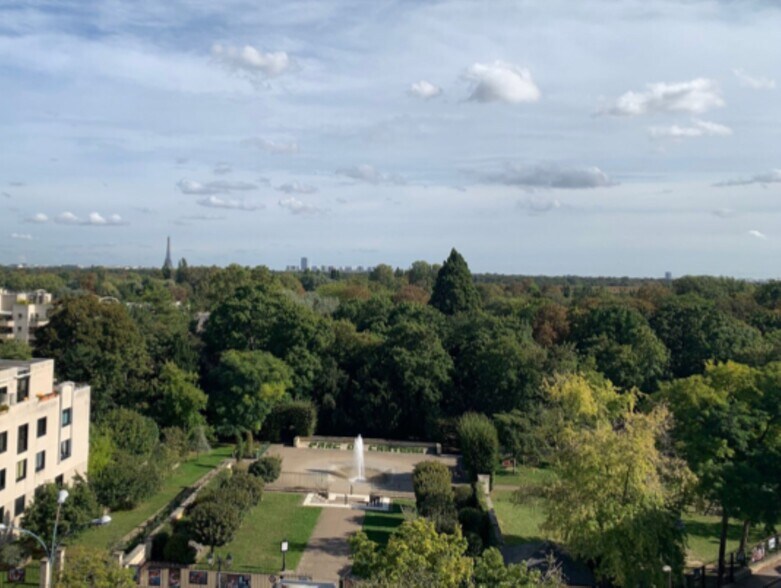Bureau dans Suresnes à louer - Photo du bâtiment - Image 2 de 4