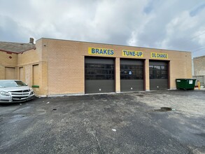 3800 W Division St, Chicago, IL à louer Photo intérieure- Image 2 de 9