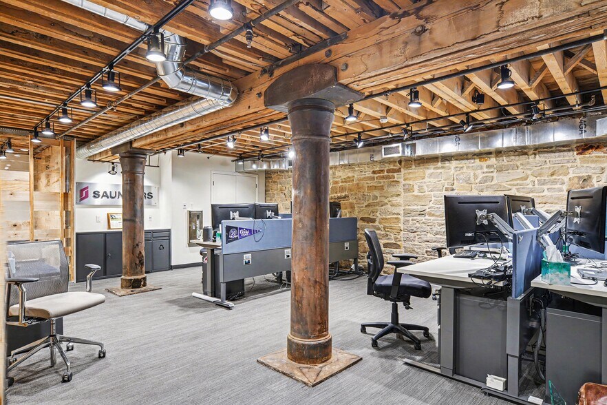 1660 17th St, Denver, CO for lease - Interior Photo - Image 3 of 12