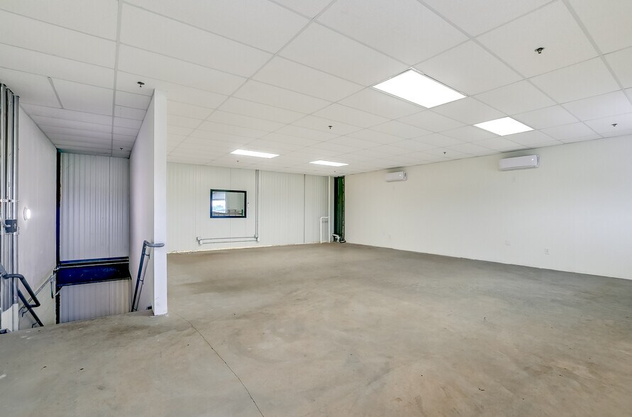 9342 SE Loop 410, San Antonio, TX à vendre - Photo du bâtiment - Image 3 de 20