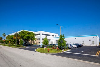 1601 Hill Ave, West Palm Beach, FL for lease Building Photo- Image 2 of 3