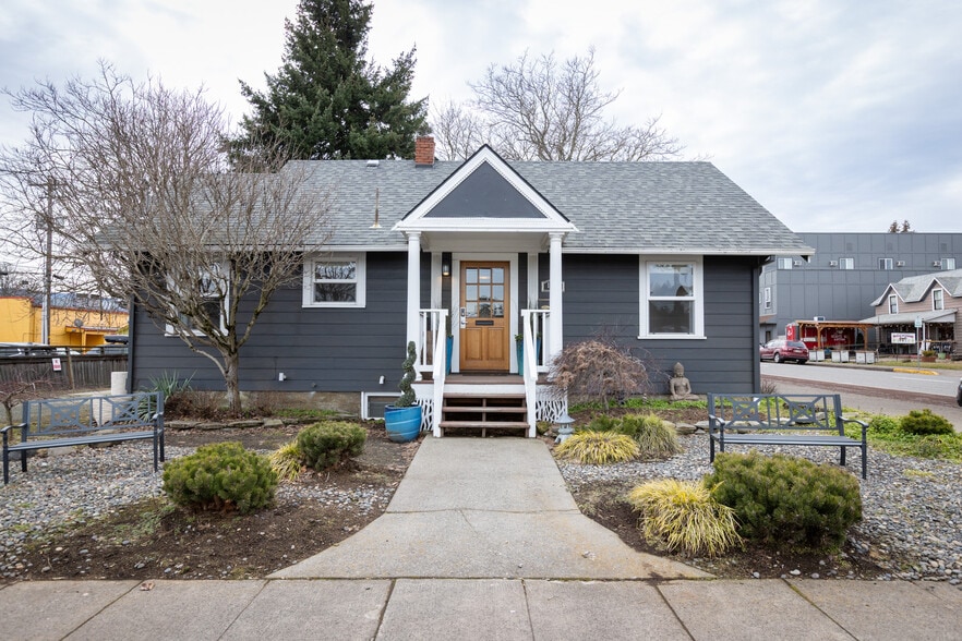 1215 B St, Hood River, OR for sale - Building Photo - Image 2 of 54