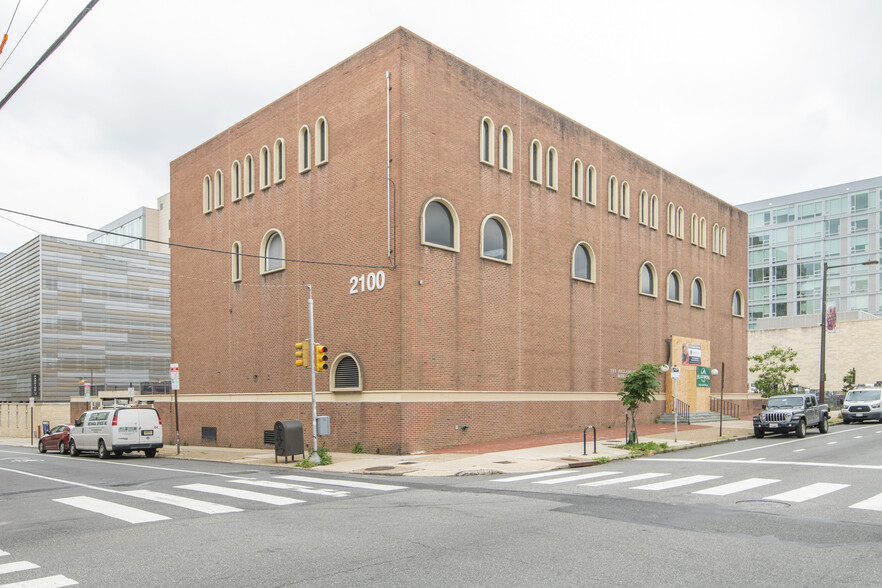 2100 Spring Garden St, Philadelphia, PA for lease - Building Photo - Image 2 of 12